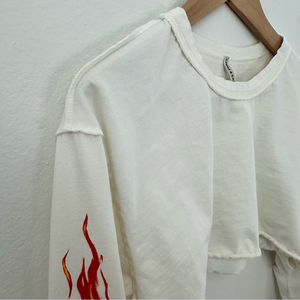 Emma & Sam Off the Shoulder Cropped Tee - Picture 4 of 5